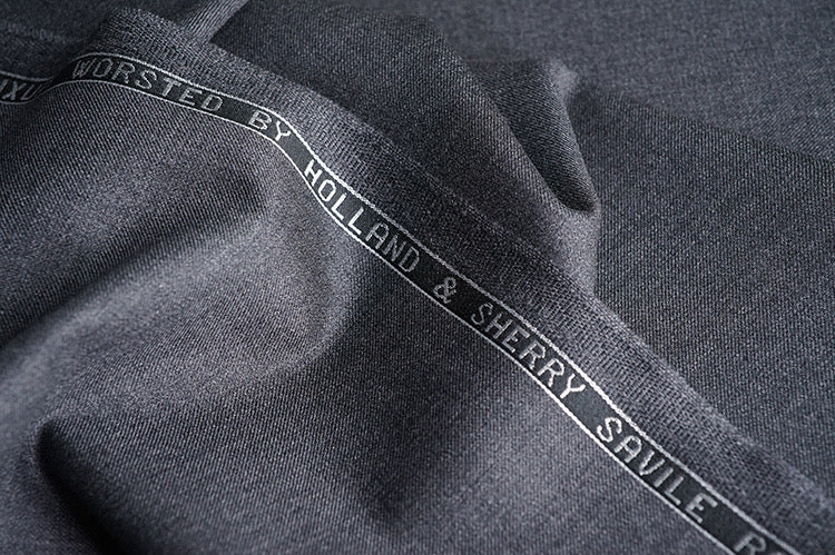Holland & Sherry Pure Wool Super 100’s 290g
